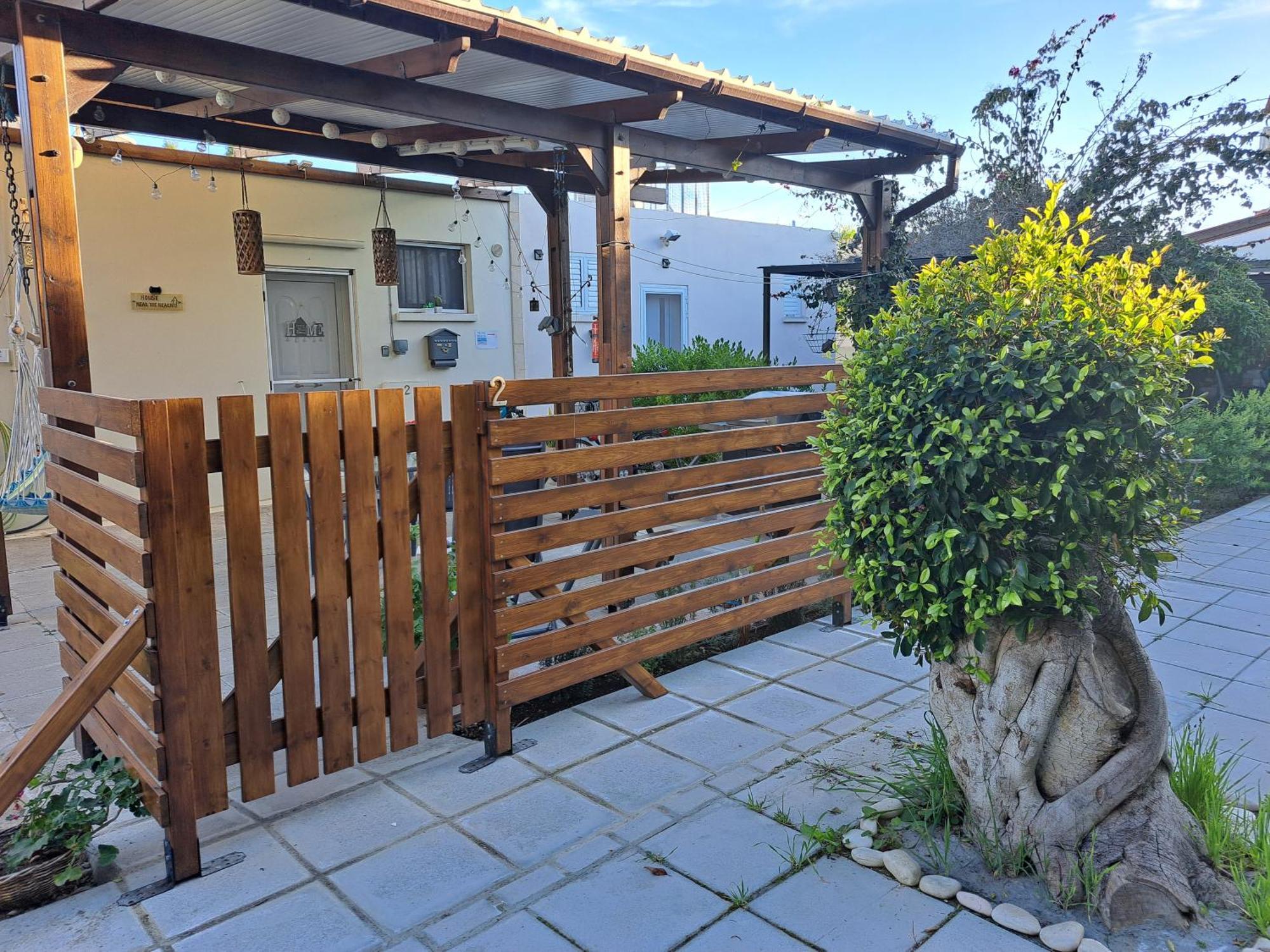 House Near The Beach ペルボニア エクステリア 写真