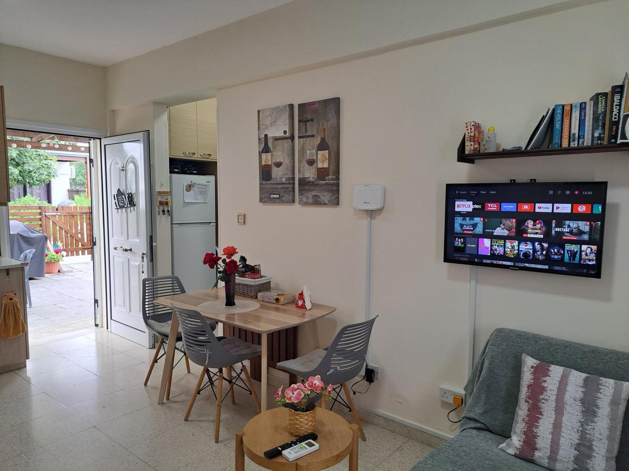 House Near The Beach ペルボニア エクステリア 写真